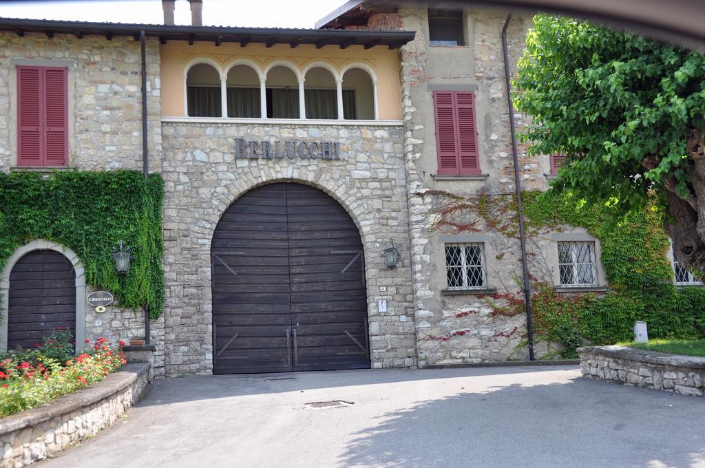 Ristorante Locanda Panevino Provaglio d'Iseo Exterior photo