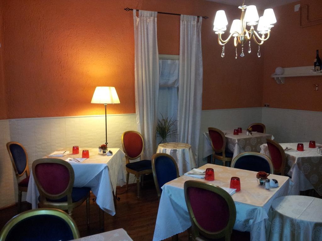 Ristorante Locanda Panevino Provaglio d'Iseo Exterior photo