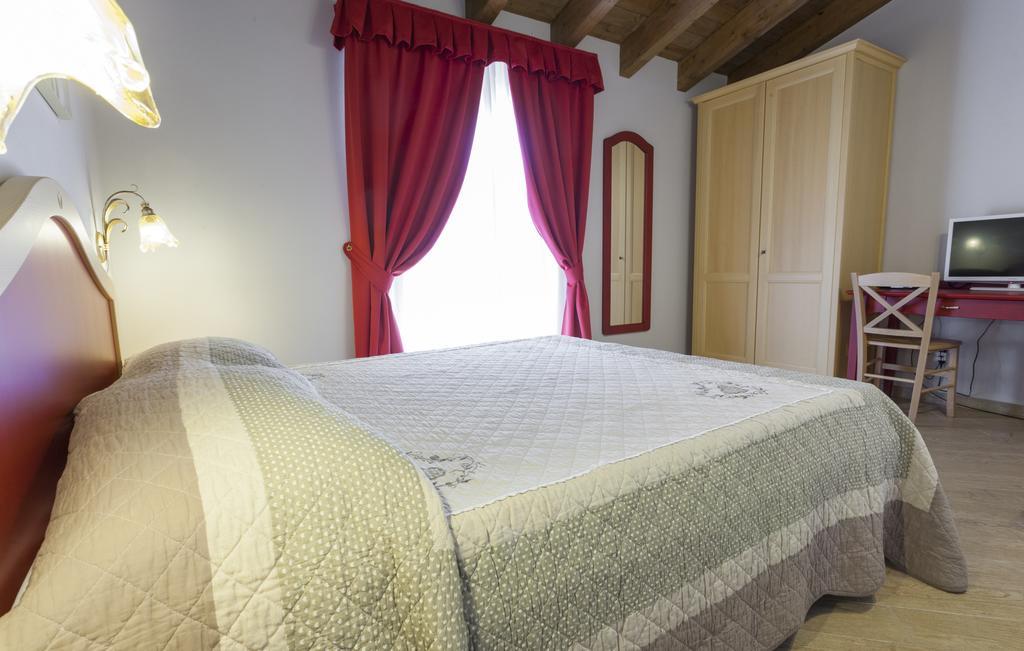Ristorante Locanda Panevino Provaglio d'Iseo Room photo